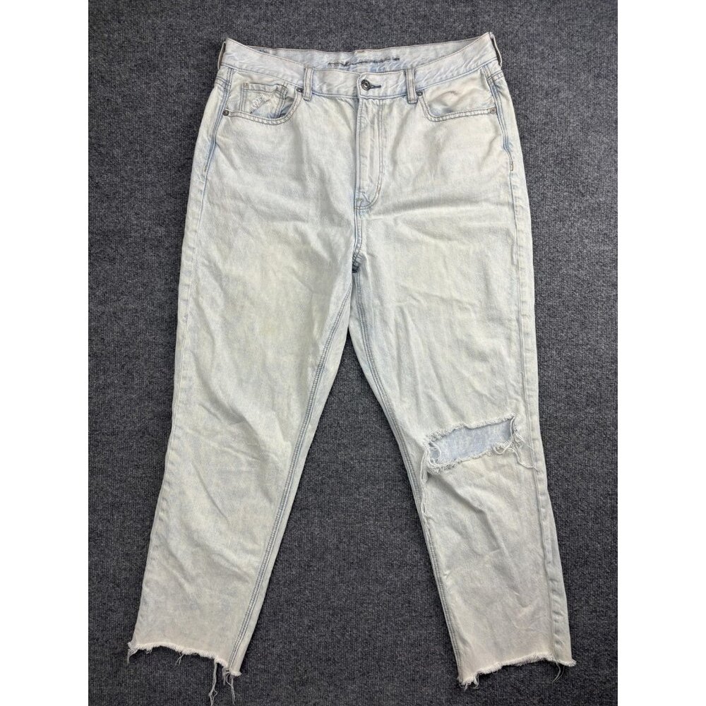 American Eagle Mom Jeans Womens 14 Light Wash High Rise Distressed Denim Raw Hem